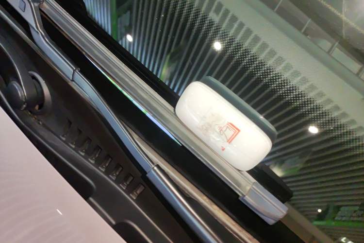 Used  L6 2024 125km Creative Edition