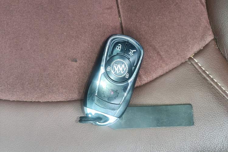 Used Buick Envision 2017 28T Four-Wheel Drive Elite Model
