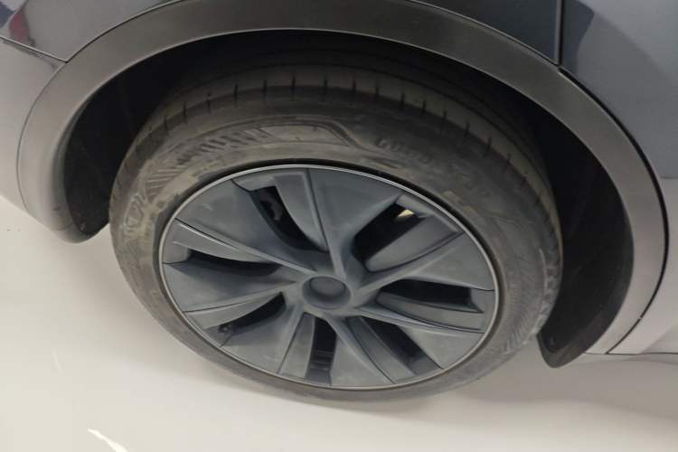Used Tesla Model Y 2024 Rear-Wheel-Drive Version