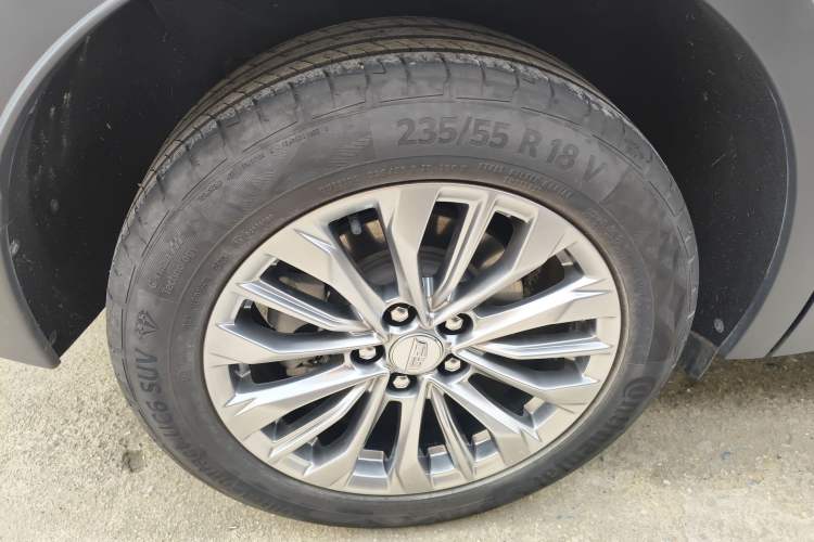 Used Cadillac XT4 2024 28T Two-Wheel-Drive Luxury Version