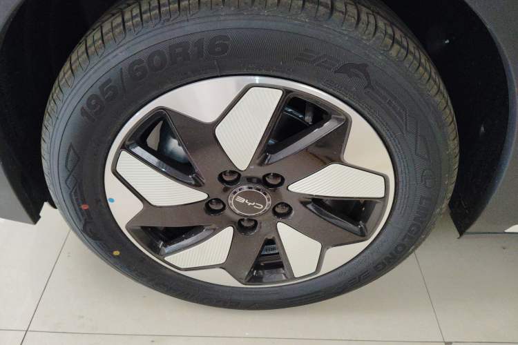 Used BYD Dolphin 2025 420km Free Edition
