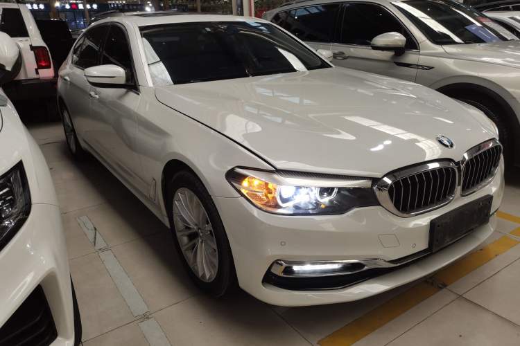 Used BMW 5 Series 2018 525Li Luxury Package
