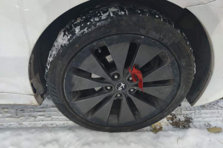 Used Kia K5 2011 2.0L Automatic GLS