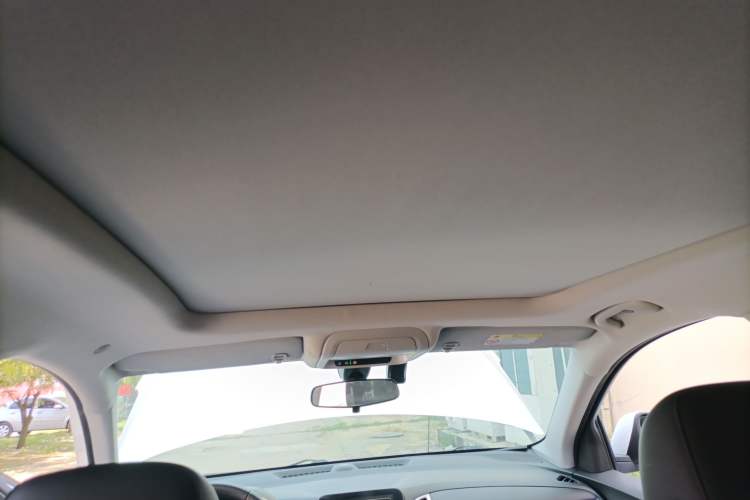 Used Chevrolet Equinox 2017 550T Automatic All-Wheel-Drive Top-Tier Version