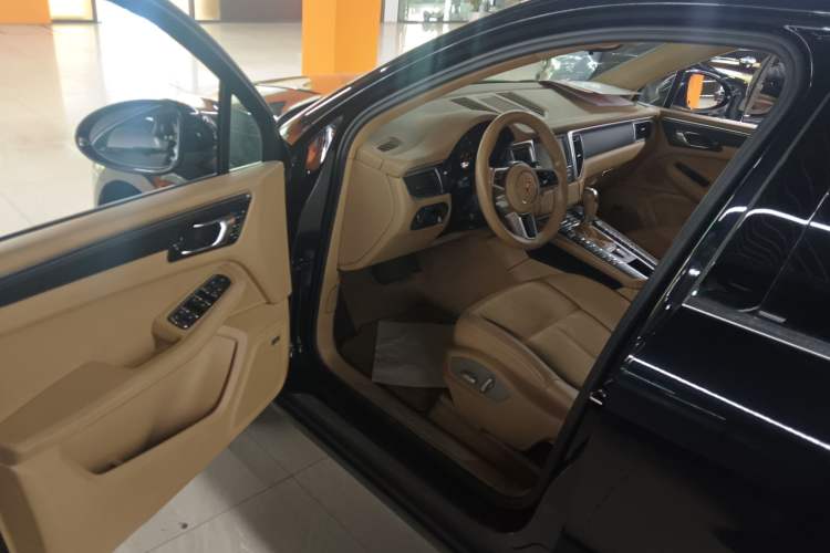 Used Porsche Macan 2014 Macan 2.0T
