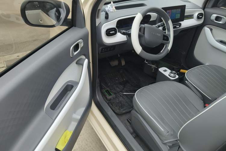 Used Geely Galaxy Panda 2025 210 km – Yuanqi Bear