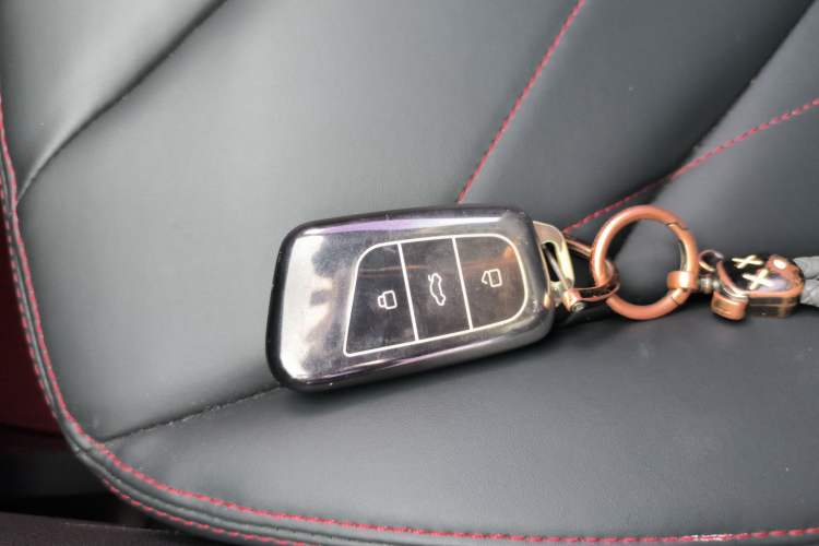 Used Chery Little Ant 2022 Sweet Pink Edition Low-Sugar Version 30kW 301km Range
