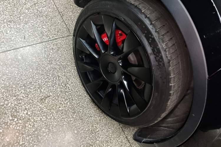 Used Tesla Model Y 2022 Rear-Wheel-Drive Version
