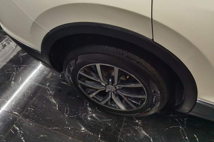 Used Volkswagen Tiguan L 2017 330TSI Automatic Two-Wheel Drive Comfort Edition
