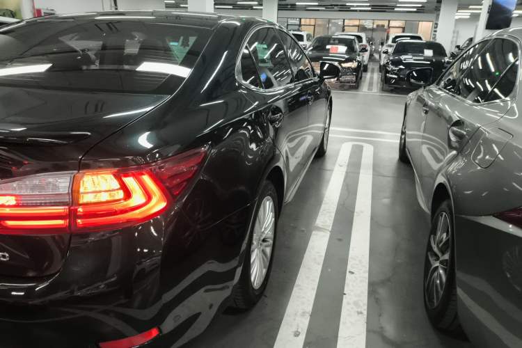 Used Lexus ES 2015 200 Elite Edition
