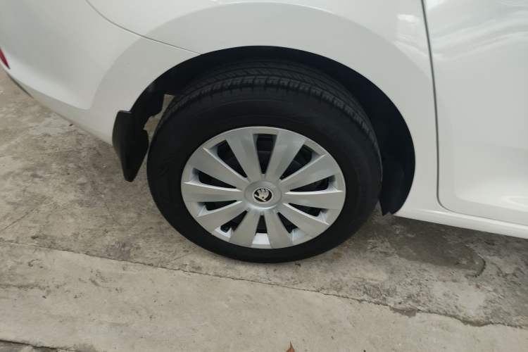 Used Skoda Rapid Spaceback 2019 1.5L Automatic Standard Edition
