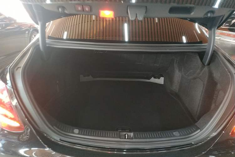 Used Mercedes-Benz E-Class 2019 Facelifted E 300 L Stylish Version
