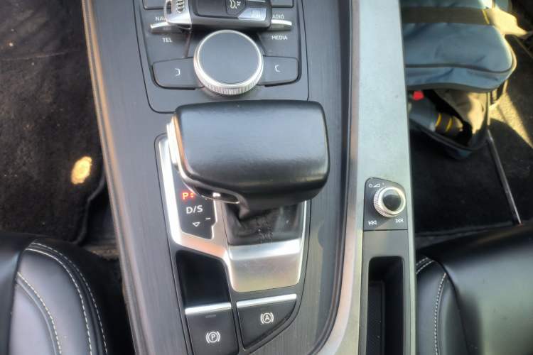 Used Audi A4L 2019 40 TFSI Ambition China VI
