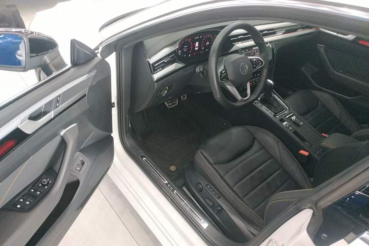 Used Volkswagen FAW-Volkswagen CC 2024 380TSI Striking All-Encompassing Edition
