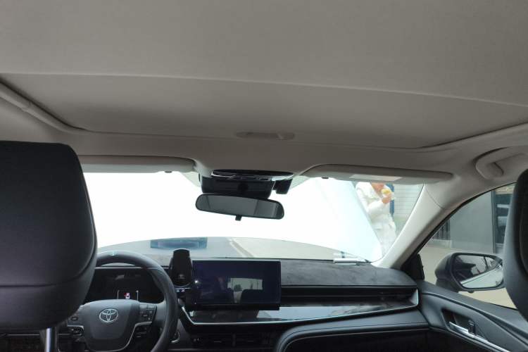 Used Toyota Camry 2026 Model Dual-Engine 2.0HSE Sport Lite Edition