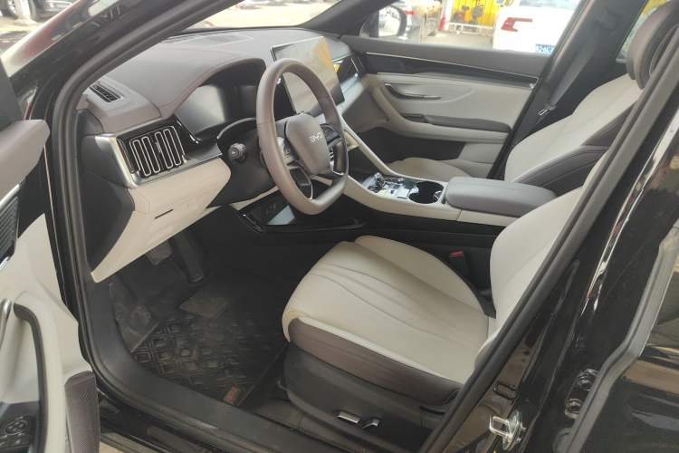 Used BYD Song PLUS New Energy 2025 EV Intelligent Driving Version 520km Premium Model