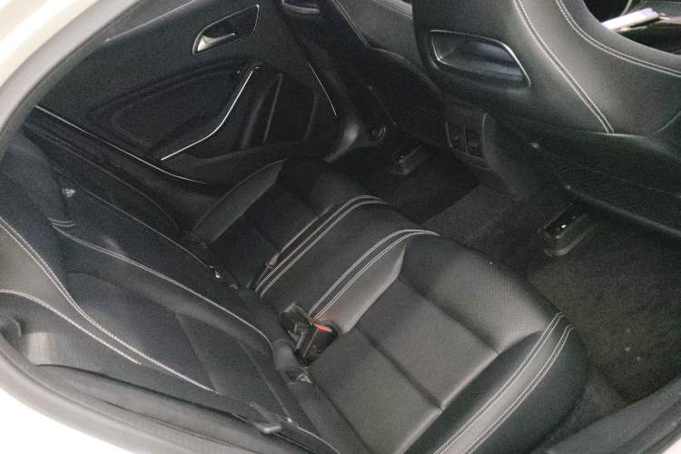 Used Mercedes-Benz GLA 2017 GLA 200 Fashion Model