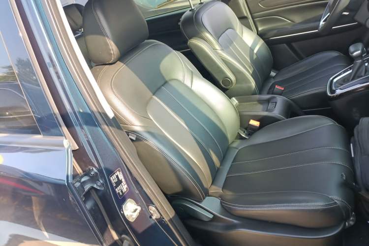 Used GAC Trumpchi M6 2021 270T DCT Luxury Edition (7 Seats)
