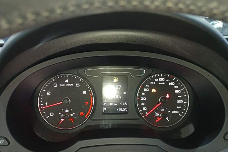 Used Audi Q3 2018 30th Anniversary Edition 30 TFSI Fashion Model
