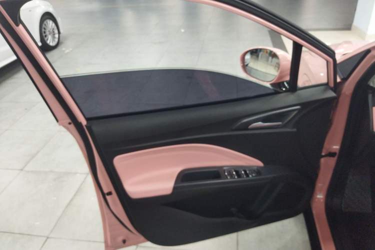 Used NETA V 2022 Chao 400 Lite Pink Custom Edition
