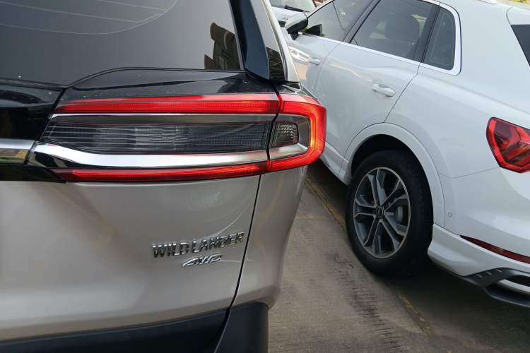 Used Toyota Wildlander 2021 2.0L CVT 4x4 Luxury Edition
