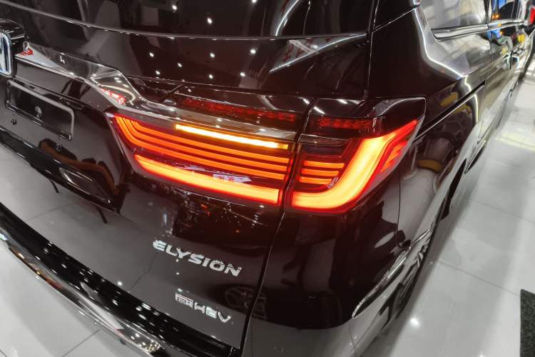 Used Honda Elysion 2024 2.0L eHEV Ultimate Edition