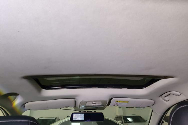 Used Roewe i5 2019 1.5L Automatic 4G Connected Langhao Edition
