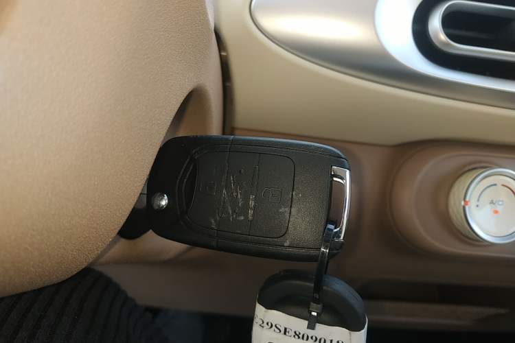 Used Wuling Hongguang MINIEV 2025 Four-Door Version Advanced Edition
