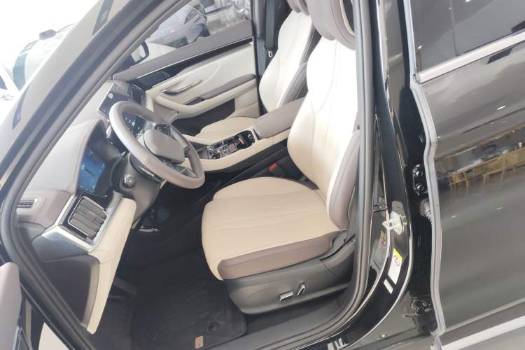 Used BYD Song PLUS New Energy 2025 EV Intelligent Driving Version 520km Premium Model
