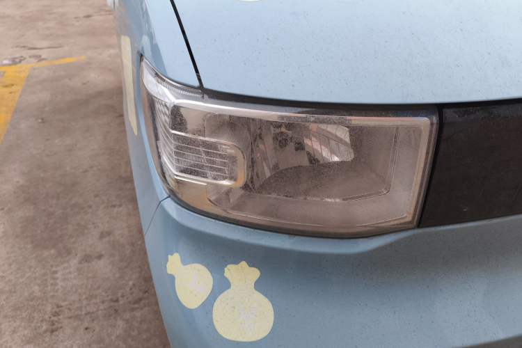 Used Wuling Hongguang MINIEV 2022 Easy Version Lithium Iron Phosphate
