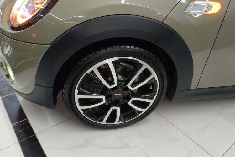 Used  MINI 2019 2.0T COOPER S Artist
