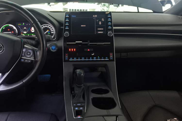 Used Toyota Avalon 2019 Dual-Engine 2.5L Luxury Edition China V Standard
