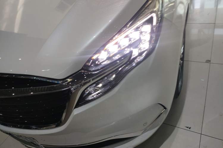 Used Buick GL8 2022 ES Land Cruiser 653T Luxury Model
