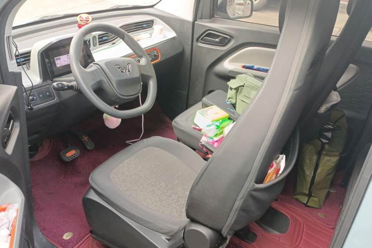 Used Wuling Hongguang MINIEV 2022 Easy Version Lithium Iron Phosphate
