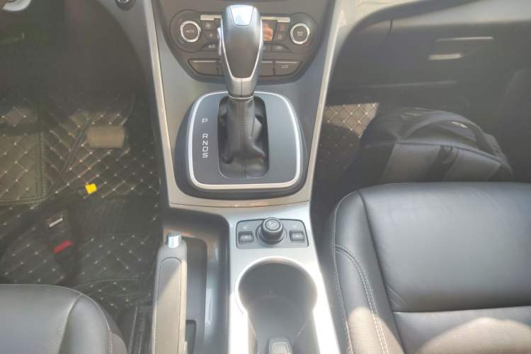 Used Ford Kuga 2015 2.0L GTDi Four-Wheel Drive Elite Model
