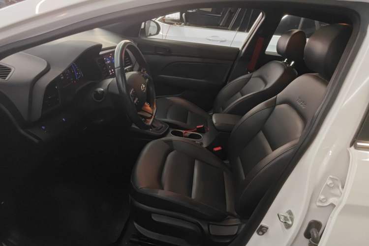Used Hyundai Elantra 2020 1.4T Dual-Clutch Xuan Dong · Dynamic Version
