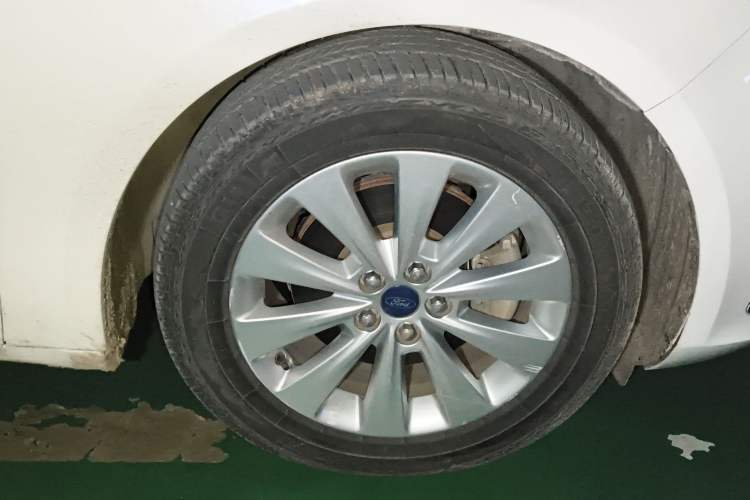 Used Ford Taurus 2017 EcoBoost 180 Luxury Model