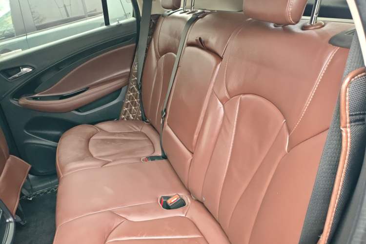 Used Buick Envision 2018 20T Two-Wheel Drive Luxury Model
