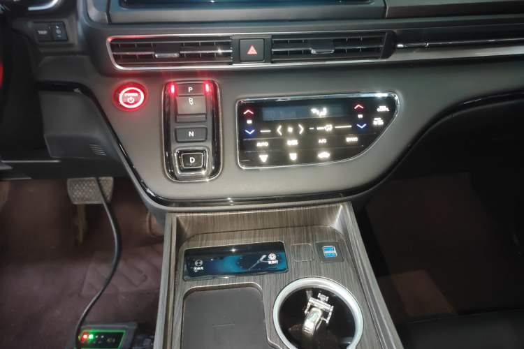 Used Honda Elysion 2022 2.0L eHEV Luxury First Edition
