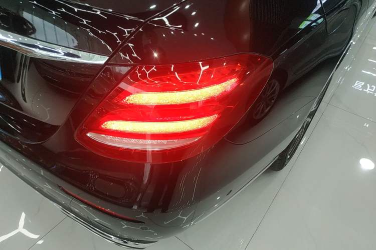 Used Mercedes-Benz E-Class 2019 E 300 L Stylish Model
