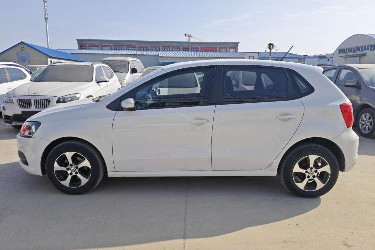 Used Volkswagen Polo 2014 1.4L Manual Fashion Edition
