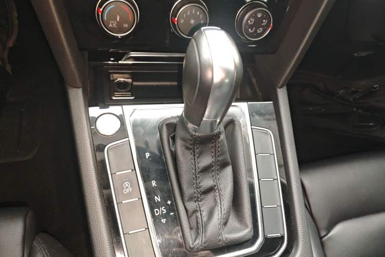 Used Volkswagen Magotan 2019 330TSI DSG Leading Model China VI Standard