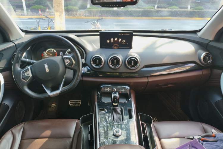 Used Wey VV7 2017 2.0T Flagship Edition
