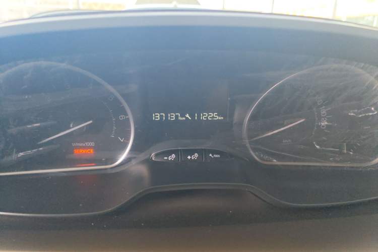 Used Peugeot 2008 2014 1.6L Automatic Fashion Edition
