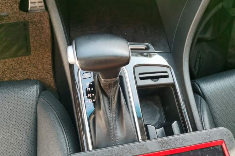 Used Kia K5 2016 1.6T Automatic LUX
