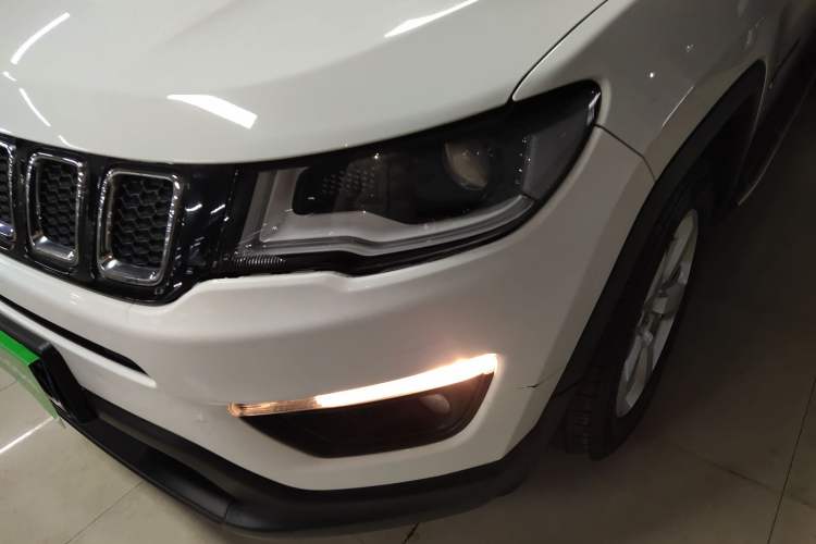 Used  Compass 2017 200T Automatic Family Edition
