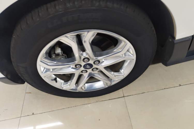 Used Ford Edge 2016 EcoBoost 245 Two-Wheel-Drive Titanium 7-Seater
