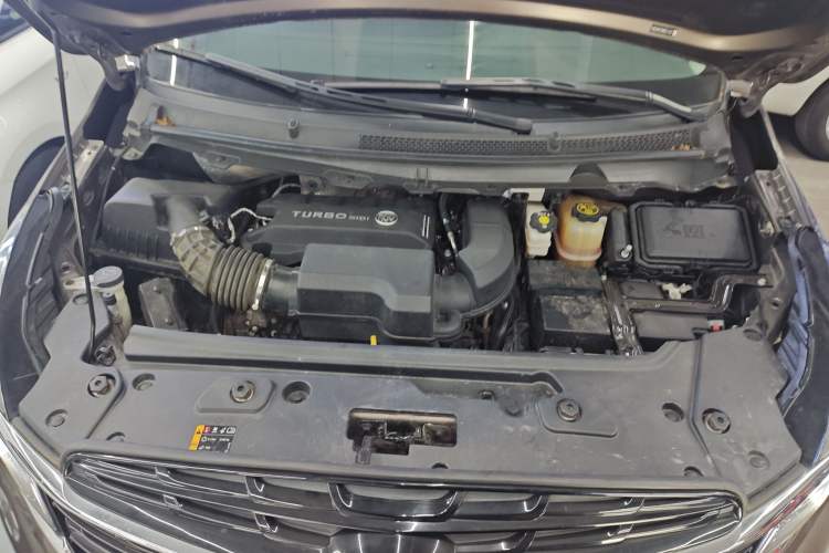 Used Buick GL8 2022 Land Business Class 652T Luxury Model
