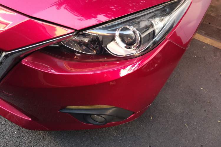 Used Mazda Mazda 3 Axela 2016 Sedan 1.5L Automatic Luxury Model
