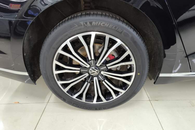 Used Volkswagen Phideon 2021 380TSI Luxury Edition
